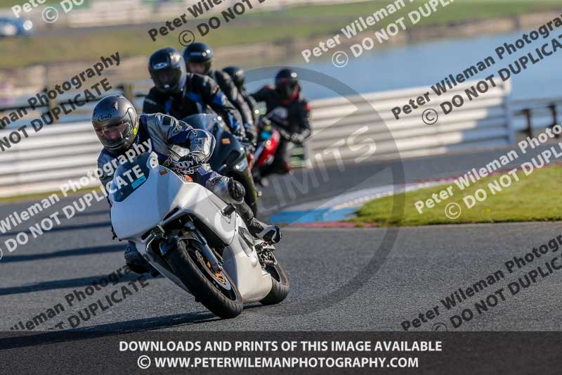 PJM Wedding Photography;enduro digital images;event digital images;eventdigitalimages;mallory park;mallory park photographs;mallory park trackday;mallory park trackday photographs;no limits trackdays;peter wileman photography;racing digital images;trackday digital images;trackday photos